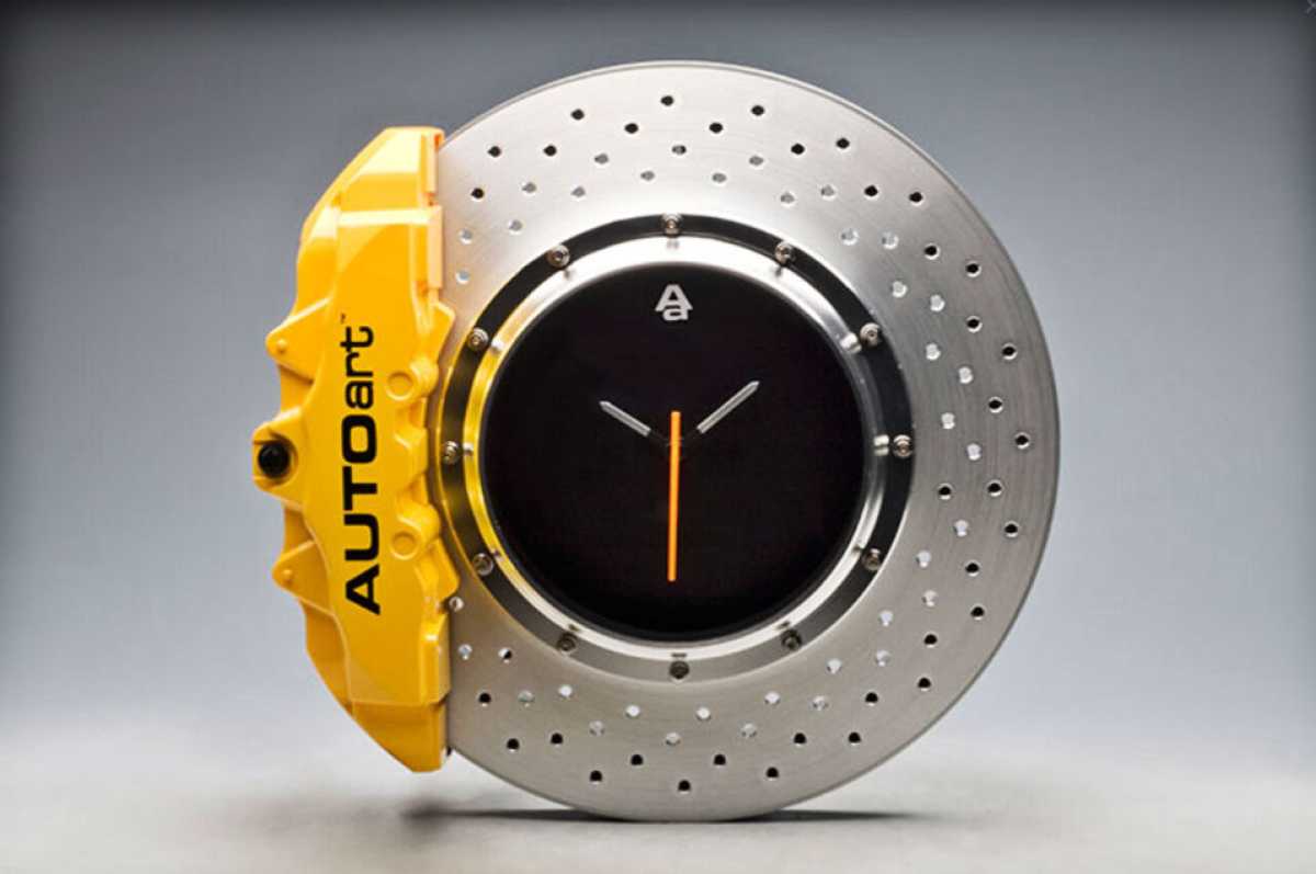 Wanduhr - Alu-Sportbremsscheibe Gelb Edition